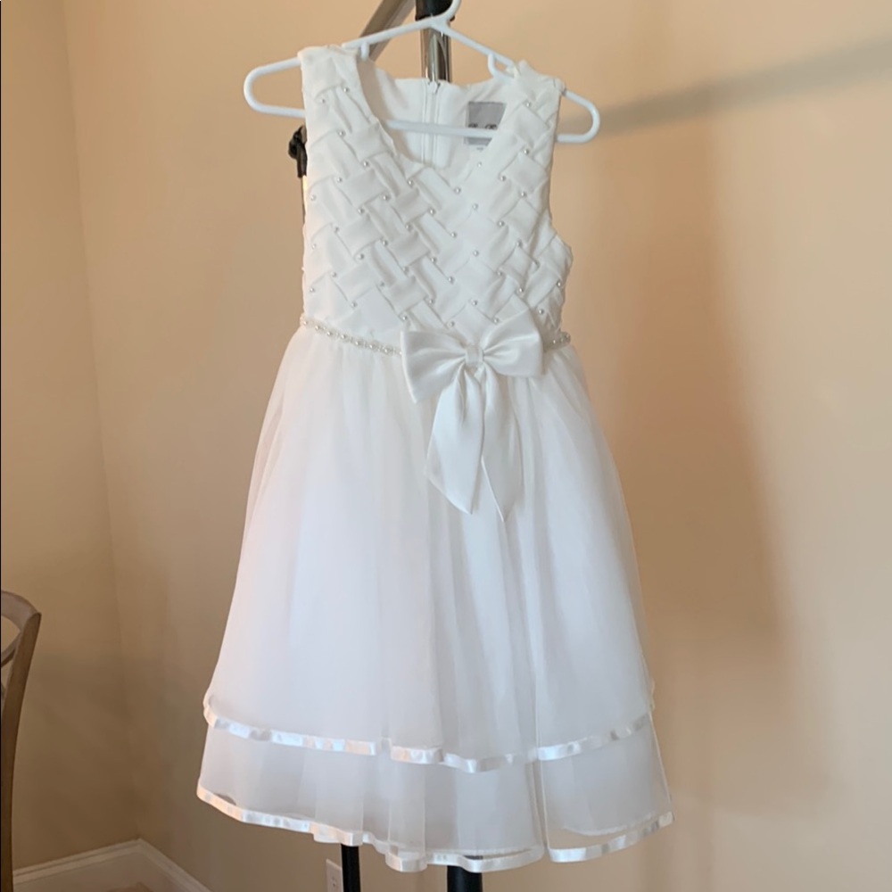 Girl’s Size 5 Elegant Ivory Dress, Size 10 matching ballet flats and basket